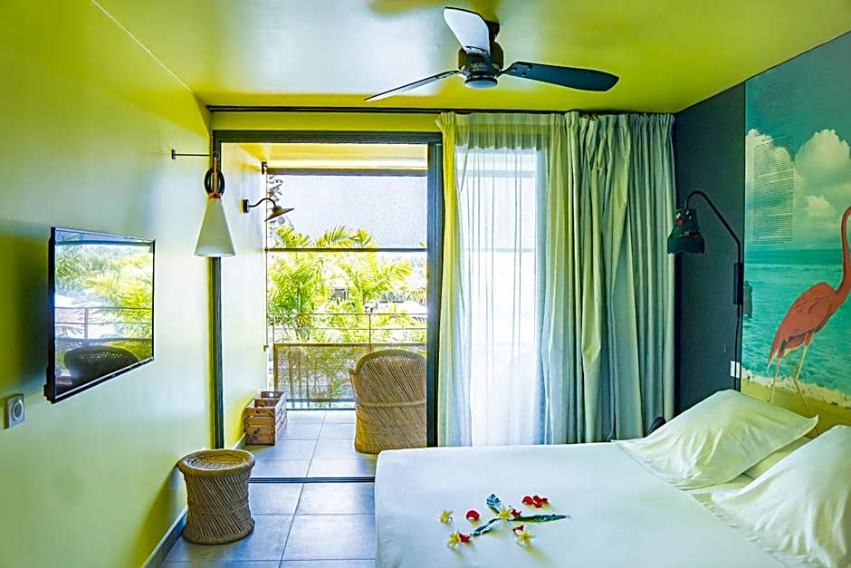 Dina Morgabine Saint Gilles