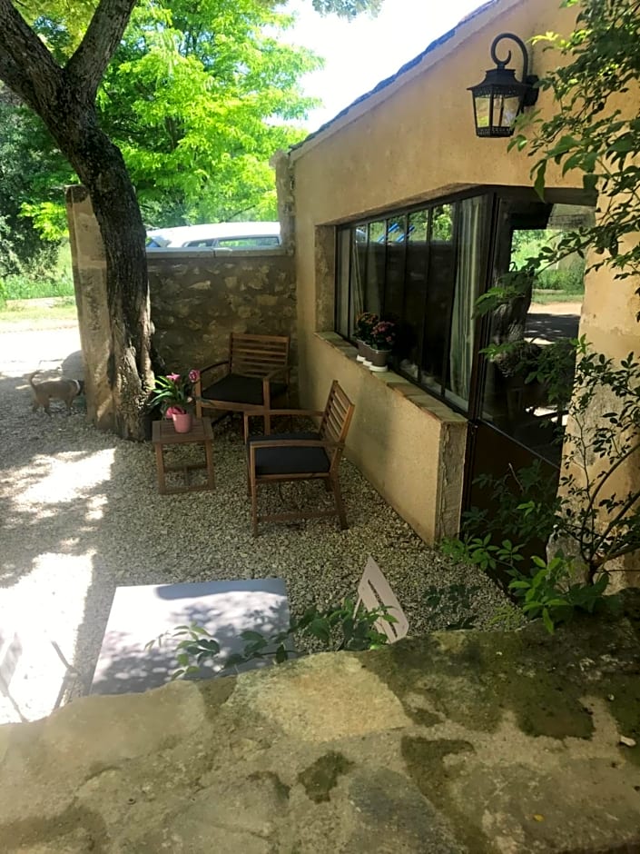 Bastide Bellugue Maison d'hôtes réseau Bienvenue à La Ferme à 3 minutes de Lourmarin