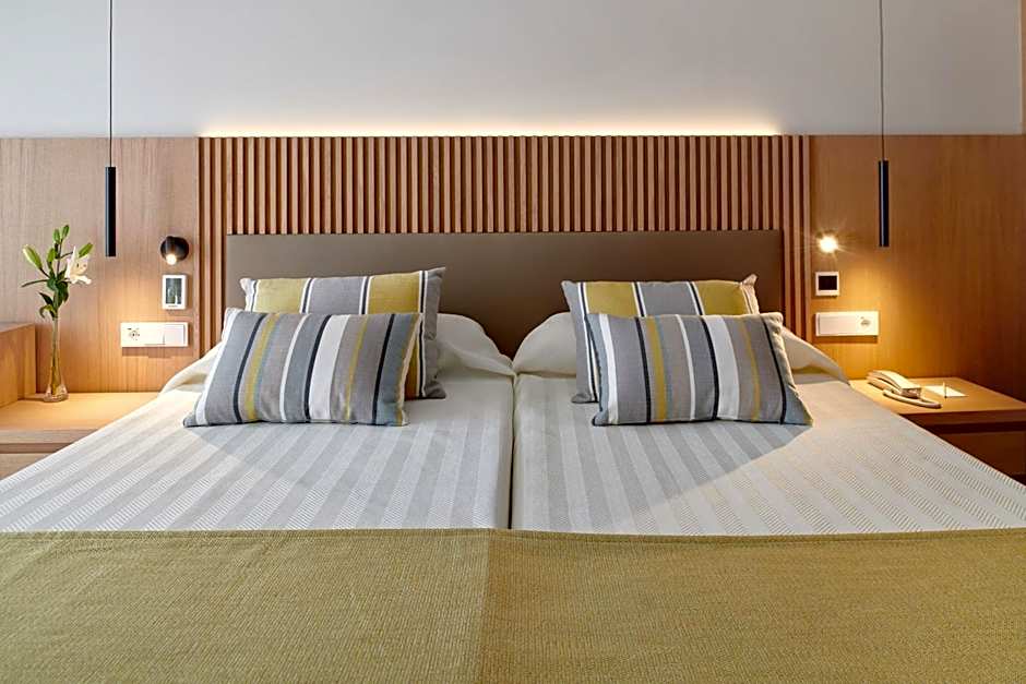 Hipotels Mediterraneo Hotel - Adults Only