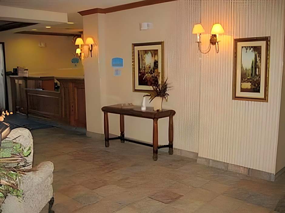Country Inn & Suites by Radisson, Lubbock, TX