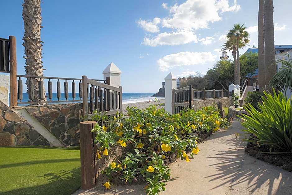 Bungalows Side Shore