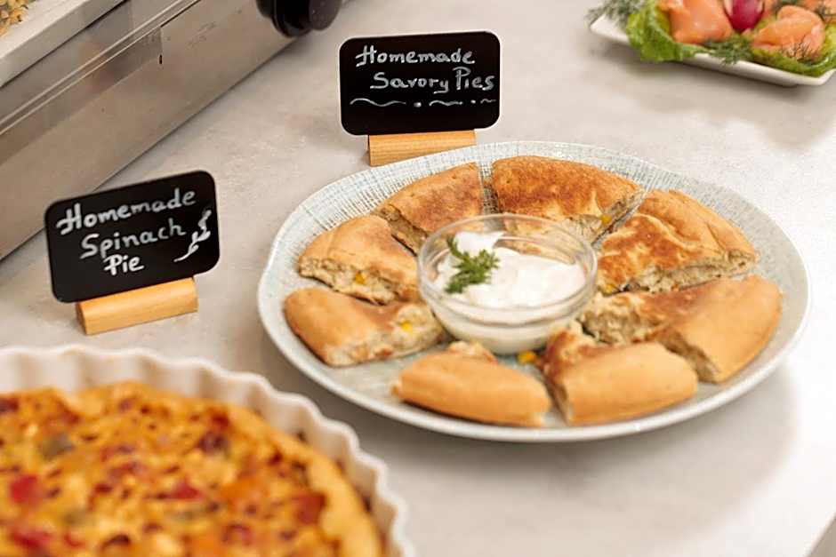 Iria Beach Art Hotel