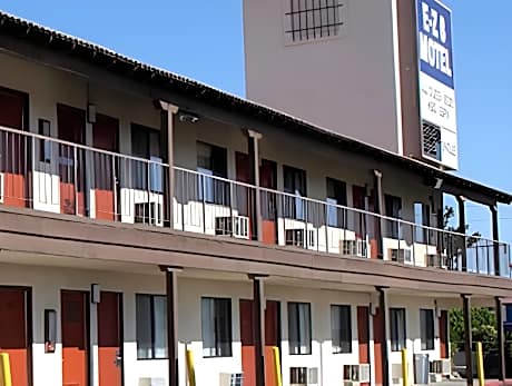 Palms Inn & Suites