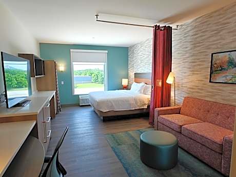 King Studio Suite