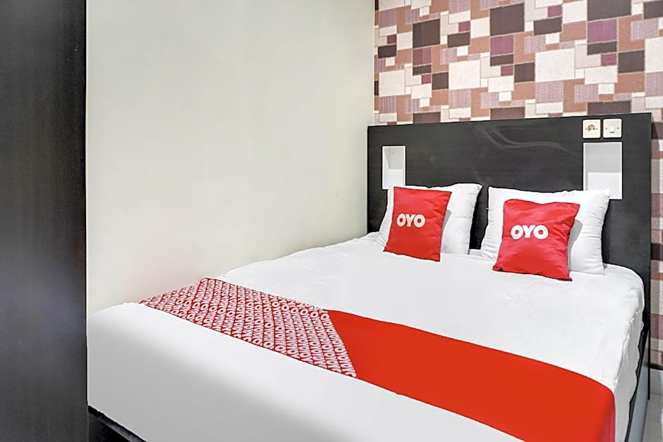 OYO 91646 fio colombus residence