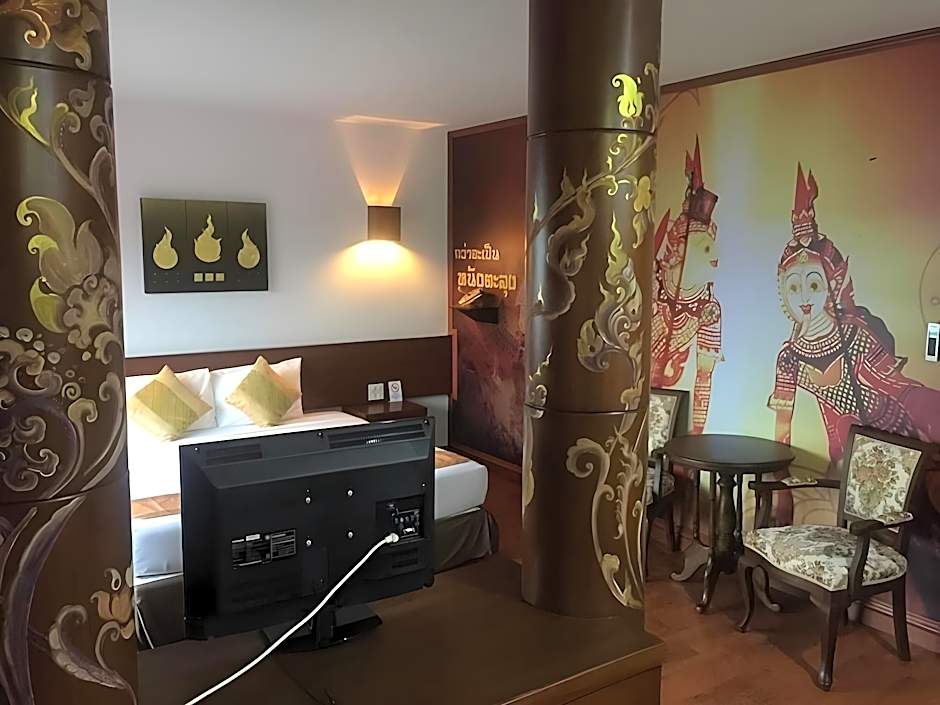The Ligor City Hotel