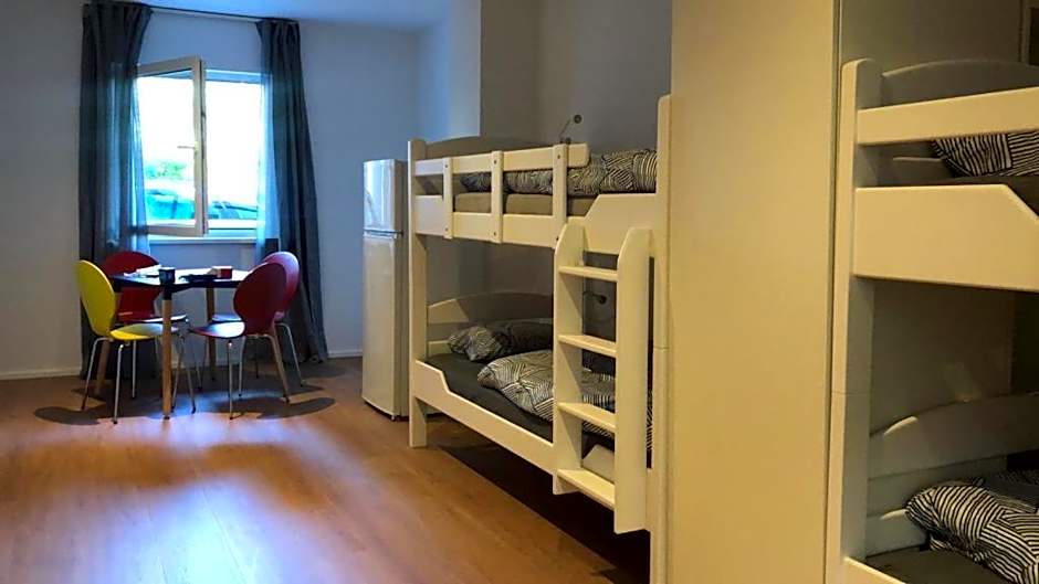 Estelada Boarding Houses Berg am Laim