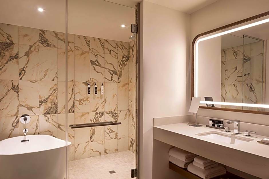 Caesars Republic Scottsdale, a Hilton Hotel