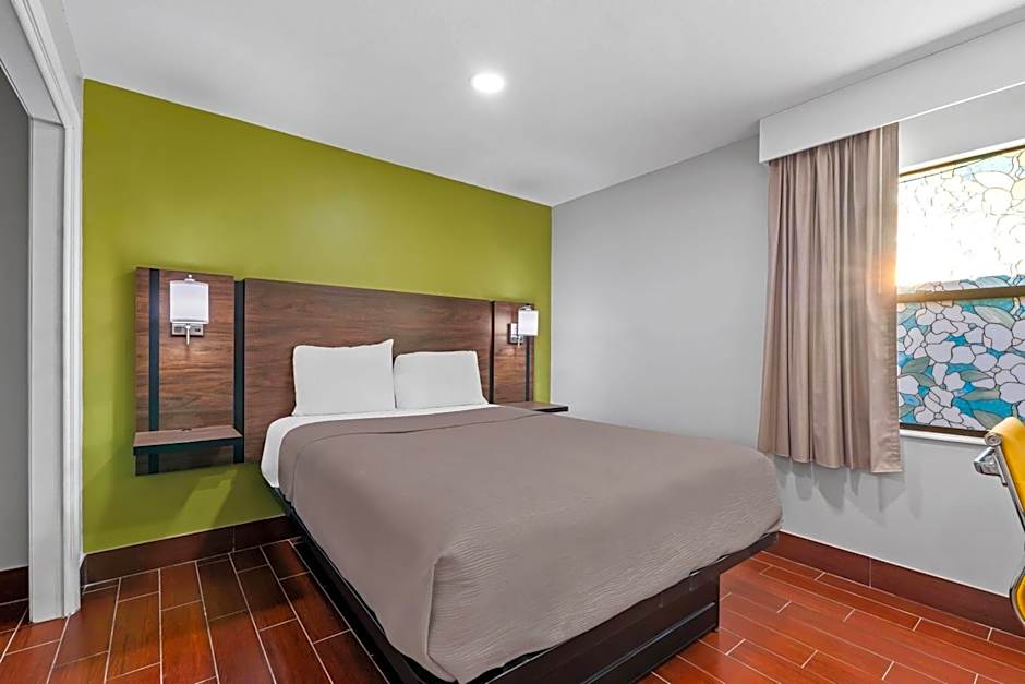 Travelodge by Wyndham Suites St Augustine