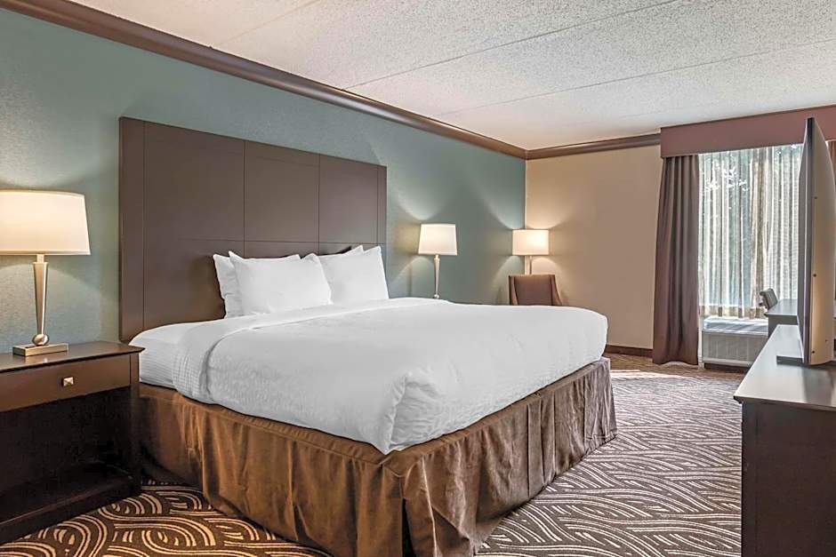 Best Western Plus Kingston Hotel And Conference Center