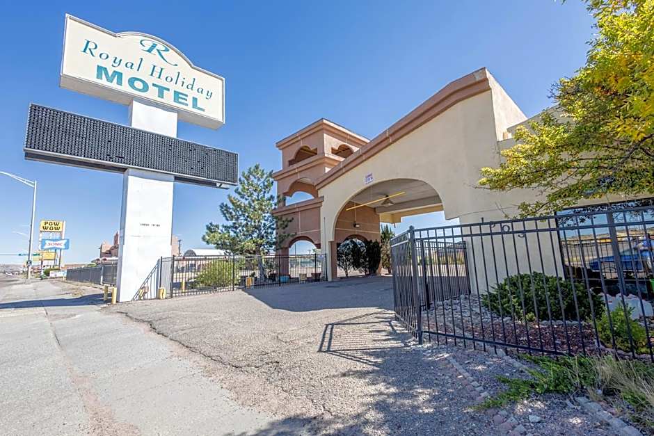 Royal Holiday Motel By Belvilla Gallup I-40