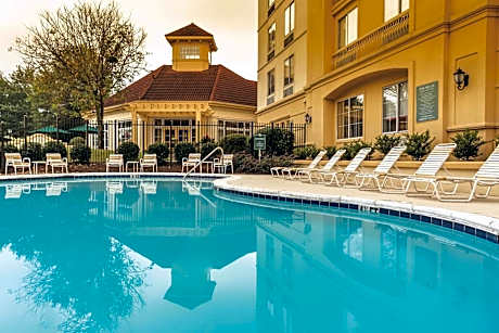 La Quinta Inn & Suites by Wyndham Atlanta Ballpark/Galleria