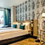 Motel One Dresden am Zwinger