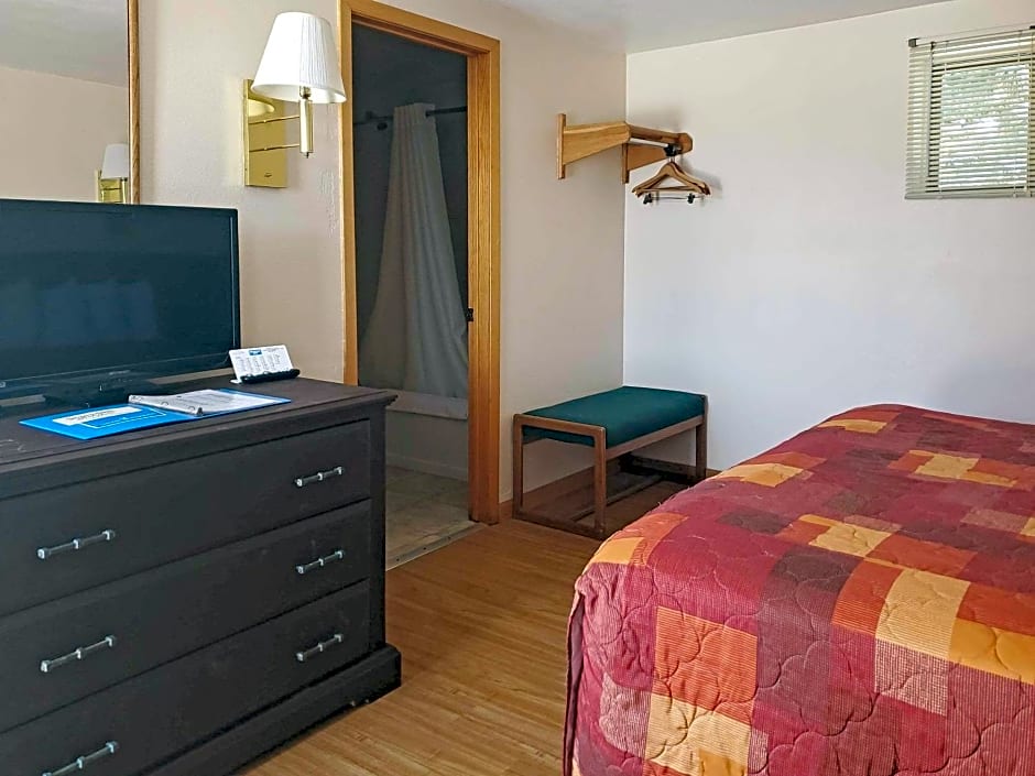 Rodeway Inn