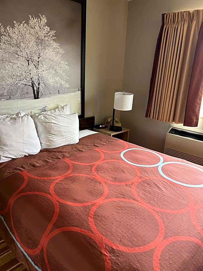 Super 8 by Wyndham Blair