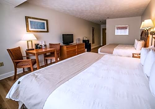 Forest Trail Hotel