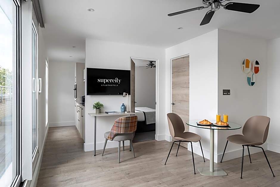 Q Square by Supercity Aparthotels