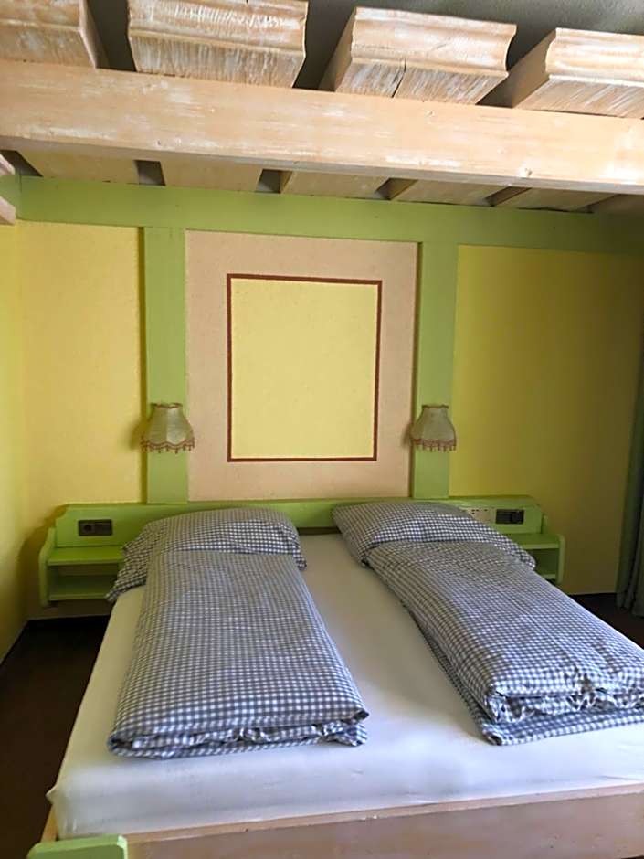 Seefeld Lodge – Seefeld, IL