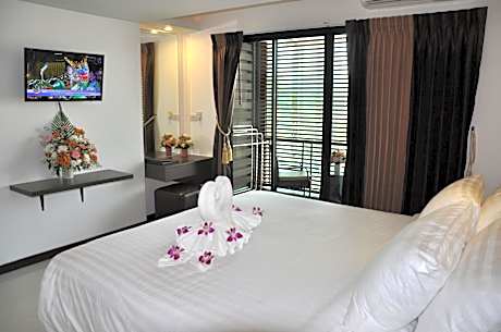 Family 3 Adults room