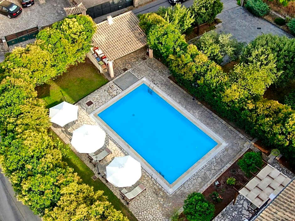 CHA Nanakas Village Inn