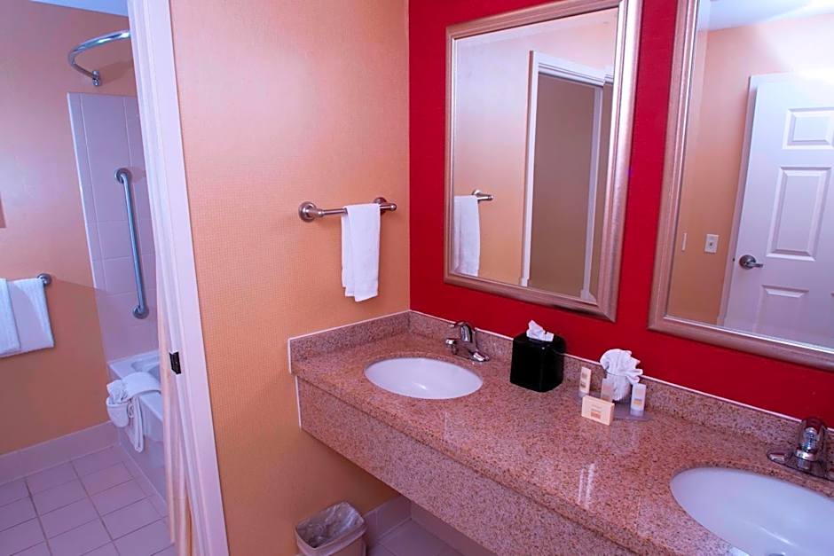 Courtyard by Marriott Middlebury