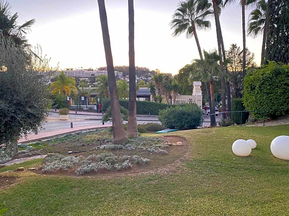 Stunning suite at Hotel Del Golf, 5 stars and frontline Golf, Porto Banus, Marbella