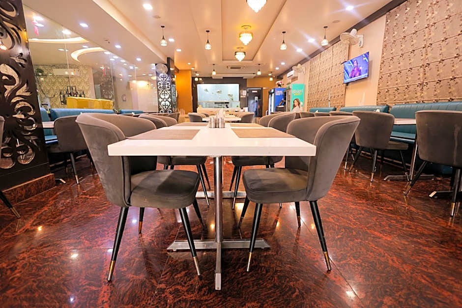 Hotel Krishnam Vrindavan – Near Banke Bihari Temple