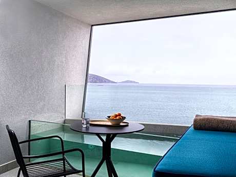 Premium King Room with Individual Plunge Pool and Sea View