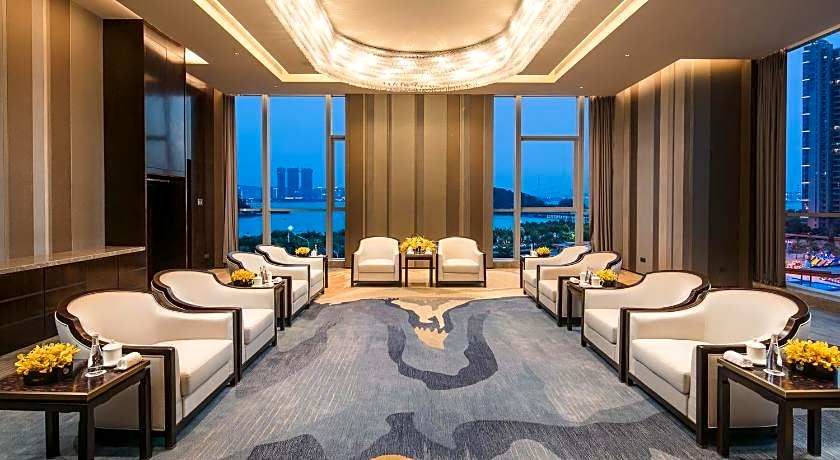 HUALUXE Xiamen Haicang Harbour View By IHG