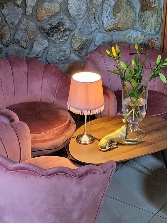 HOTEL "ZAUŁEK" Spółka Cywilna Zbigniew Świderski, Elżbieta Świderska