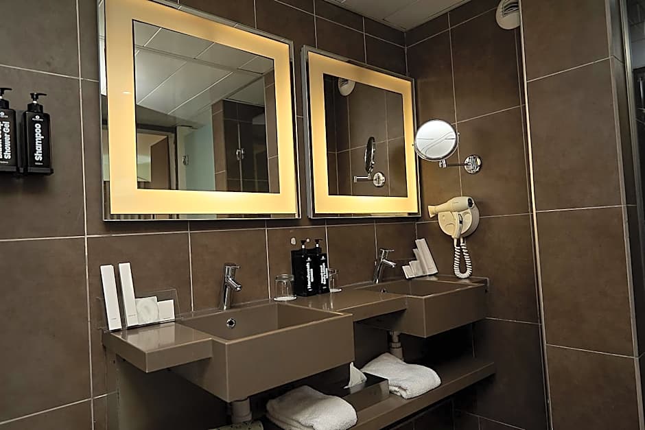 Accra City Hotel
