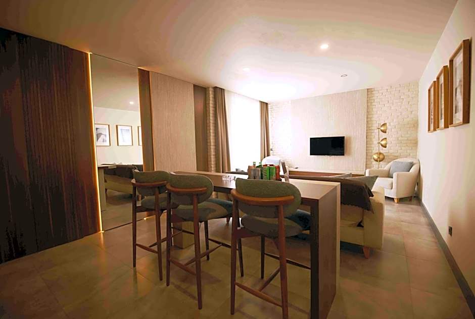 Loft 1502 Hotel