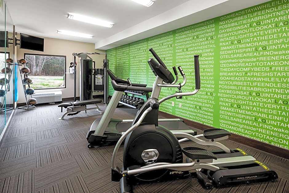 La Quinta Inn & Suites by Wyndham Lagrange / I-85