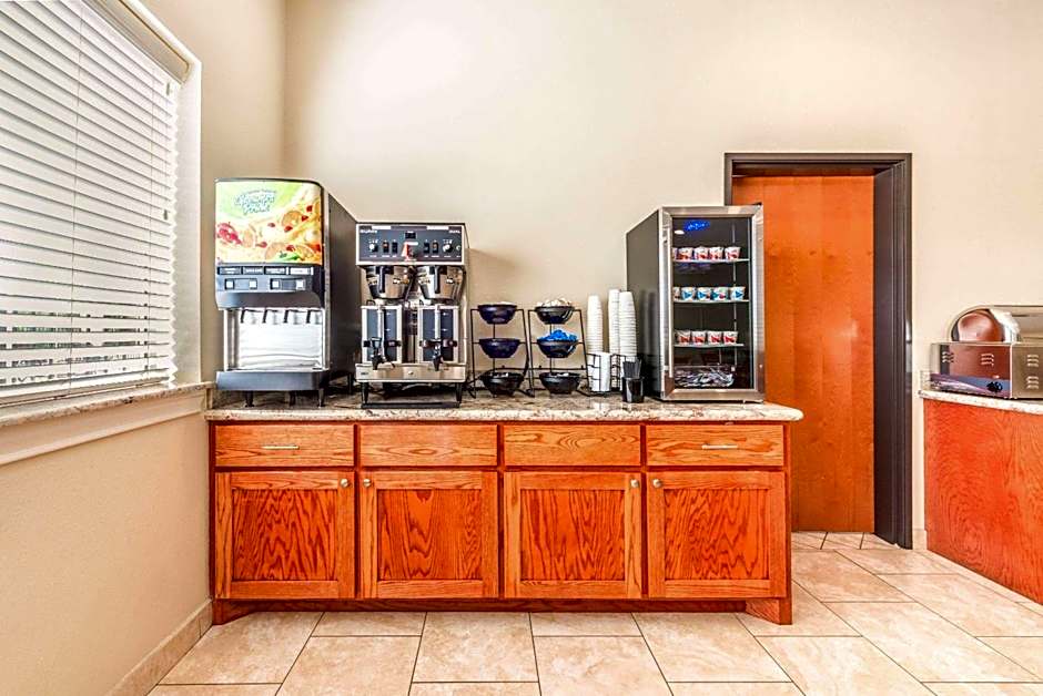 Ramada by Wyndham College Station