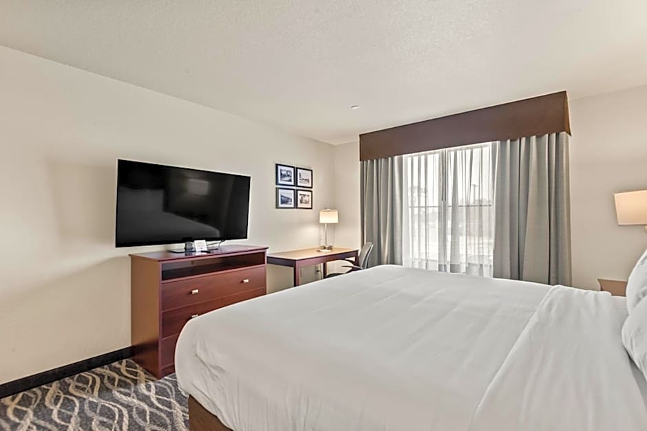 Cobblestone Hotel & Suites - Cullman