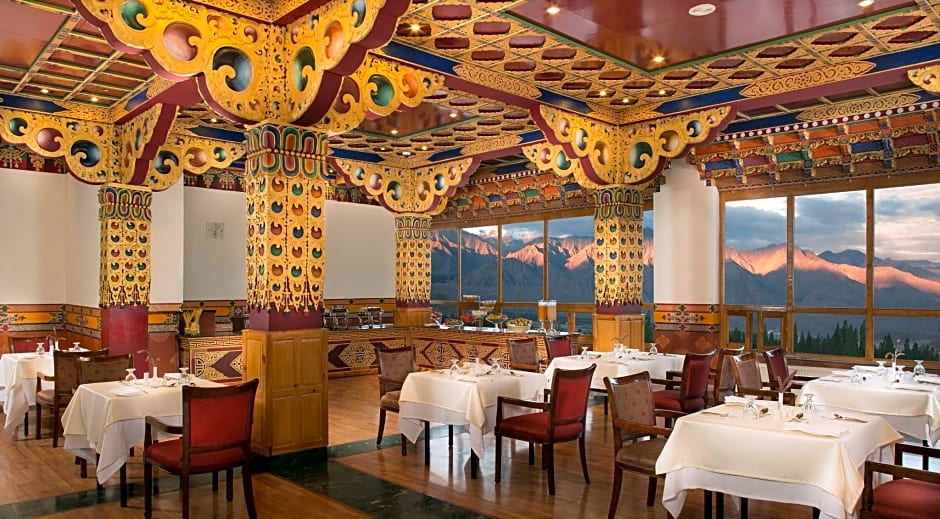 The Grand Dragon Hotel