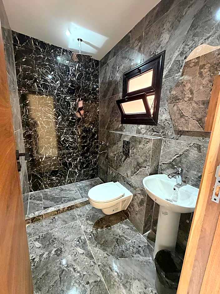 Amon Ra Hotel