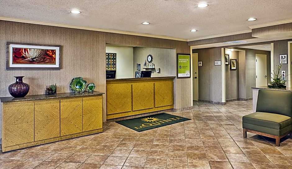 La Quinta Inn & Suites by Wyndham Toledo Perrysburg