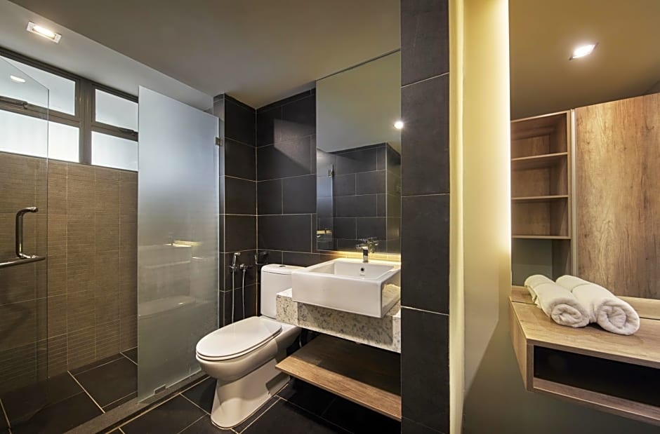 Tropics Eight Suites
