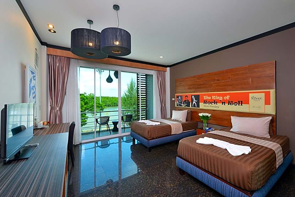 The River Scene Hotel