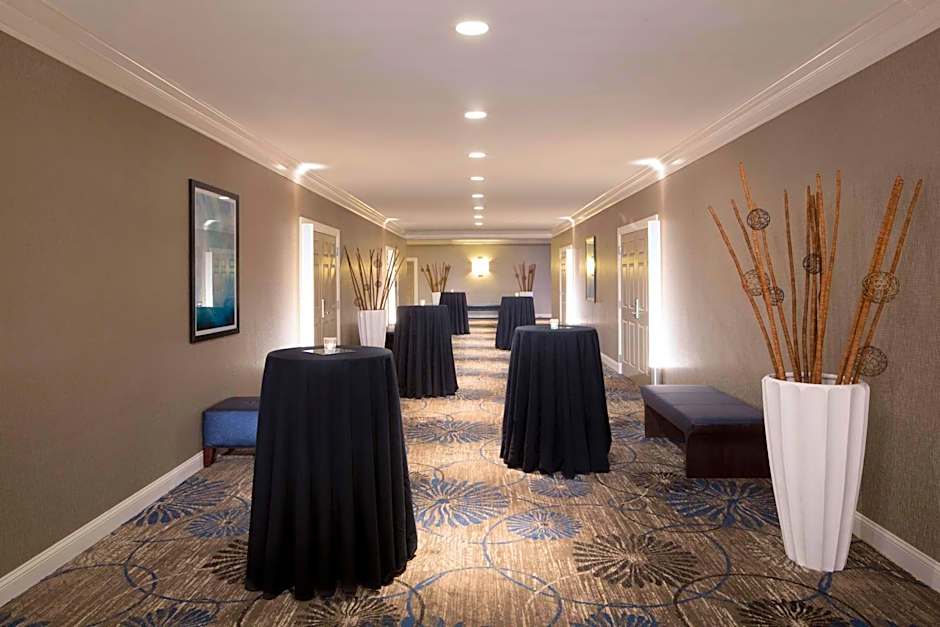 DoubleTree by Hilton Jacksonville Riverfront