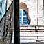 Antico Mondo Rooms & Suites