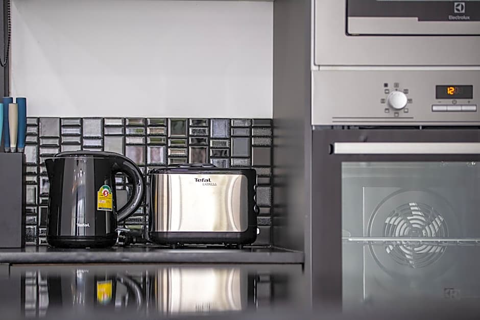 Mango Hill Residence