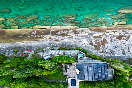 Norse Nook - Waterfront w Hot Tub and Sauna