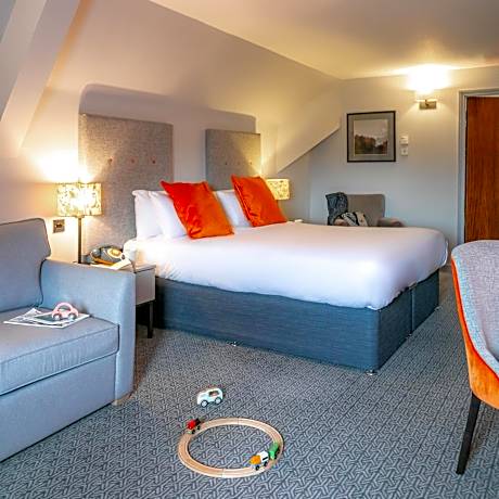 Standard Family Room - Non-Smoking