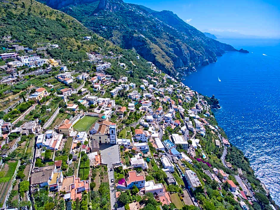Albadamare Boutique Hotel