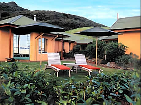 Earthsong Lodge