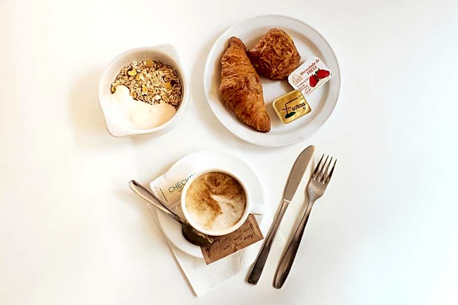 Checkin Caribe Youth Hotel