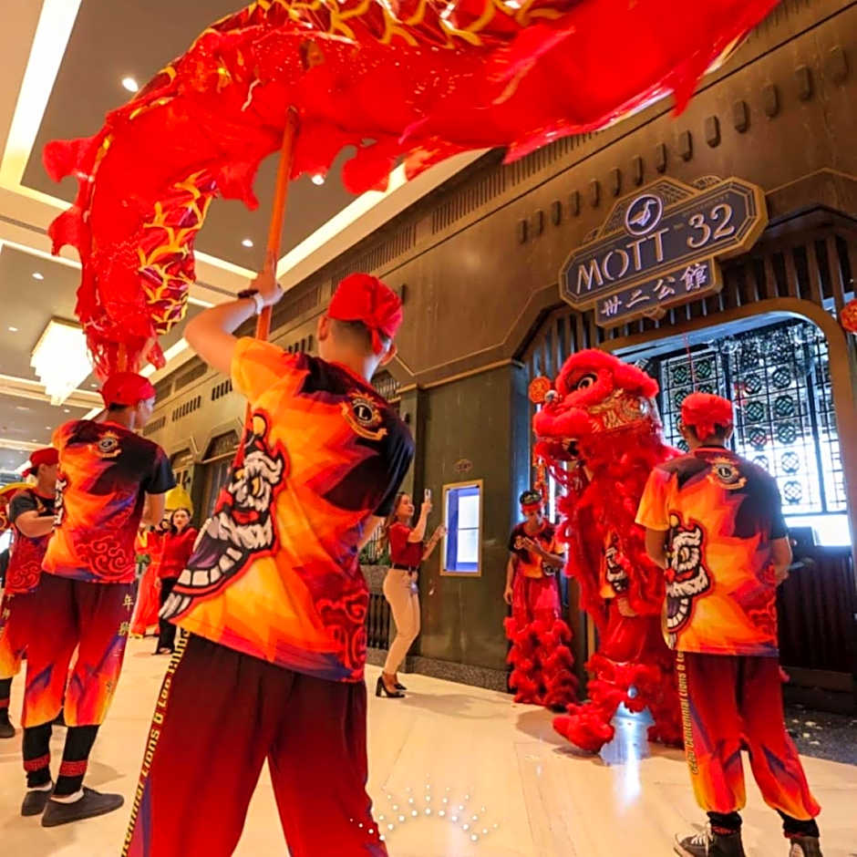 Fili Hotel at Nustar Cebu