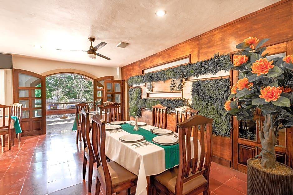 El Zaguán Colonial by GuruHotel